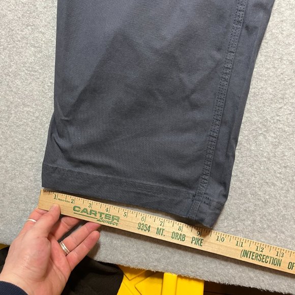 Duluth Trading Pants Mens 40x33 Gray Cargo Flex Fire Hose Canvas (Tag 42x34) - Picture 7 of 12